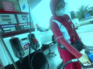 Tips menghemat bahan bakar saat berkendara motor harian