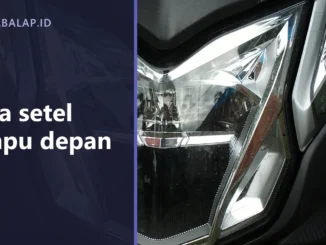Lampu depan skutik Honda Dio dari dekat, dengan panel judul Cara setel lampu depan di sisi kiri